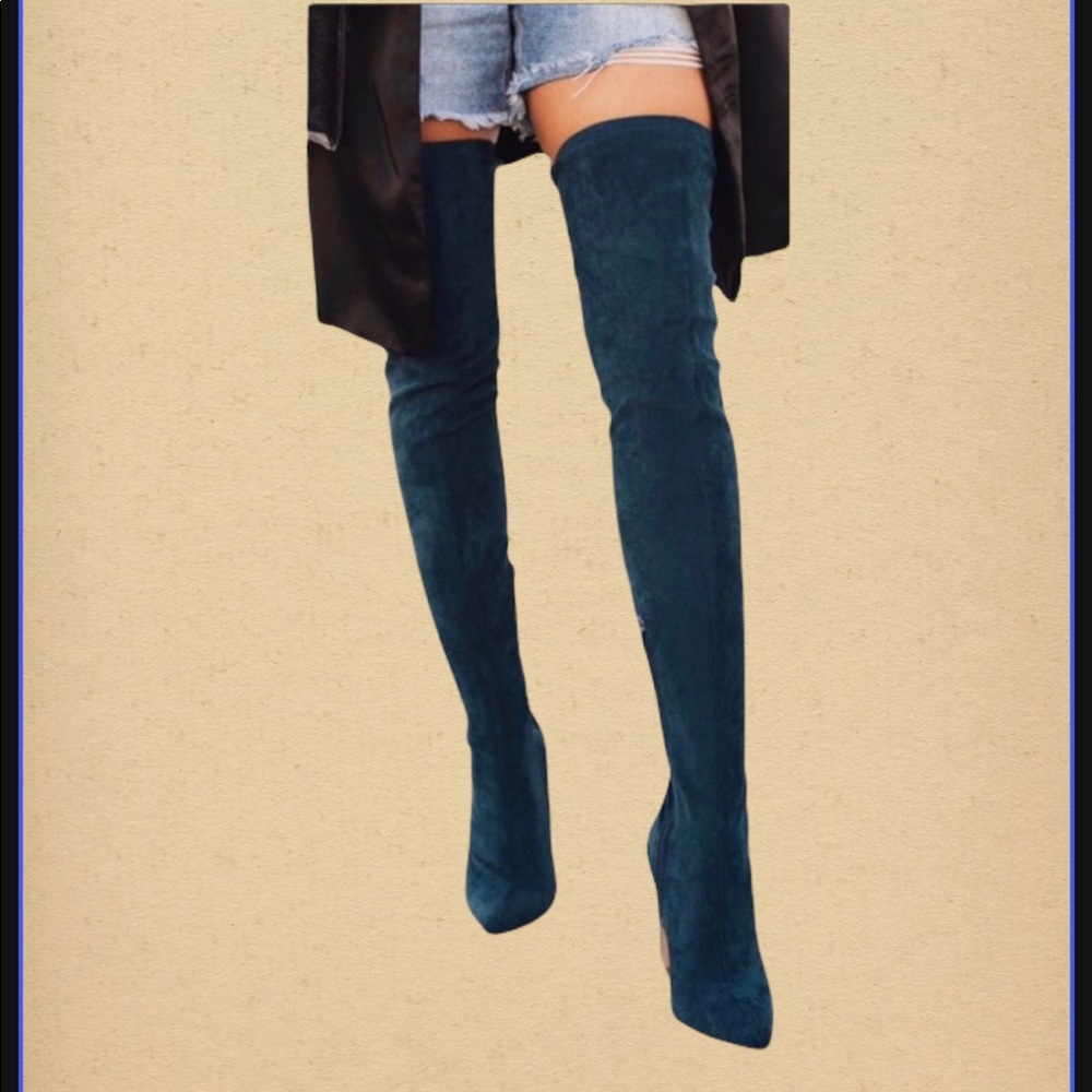 CLARA -- in Teal
